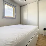 公寓 Lumineux A 100m De La Avec Balcon, Parking, Ideal Pour Sejours Courts Et Longs - Fr-1-236-139 *
