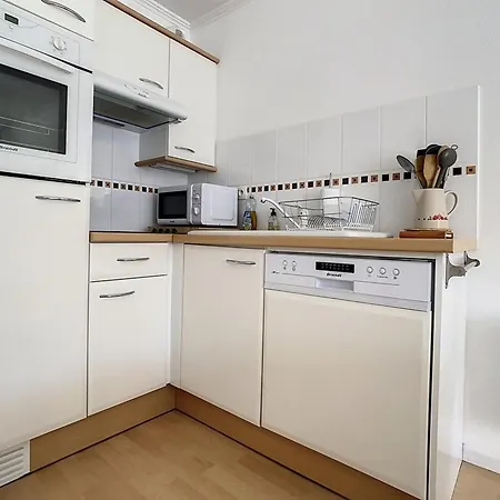 Lumineux à 100m De La Avec Balcon, Parking, Idéal Pour Séjours Courts Et Longs - Fr-1-236-139 Apartamento Cucq