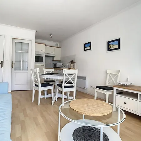 Lumineux à 100m De La Avec Balcon, Parking, Idéal Pour Séjours Courts Et Longs - Fr-1-236-139 Cucq