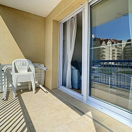 Lumineux à 100m De La Avec Balcon, Parking, Idéal Pour Séjours Courts Et Longs - Fr-1-236-139 * Cucq